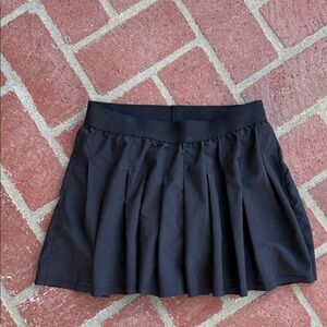 Alo Black Pleated tennis skirt with shorts